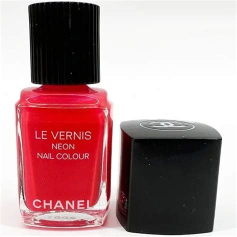 chanel 604 scenario|Chanel Le Vernis 604 SCENARIO Bright Red Nail Polish Color .